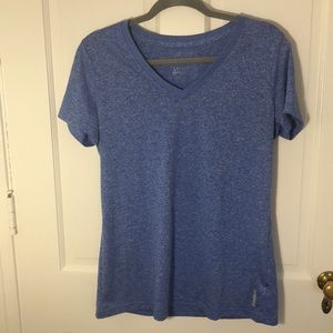 Athletic he’s there’s blue top